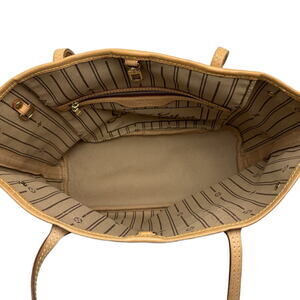 Louis Vuitton Monogram Neverfull Handbag